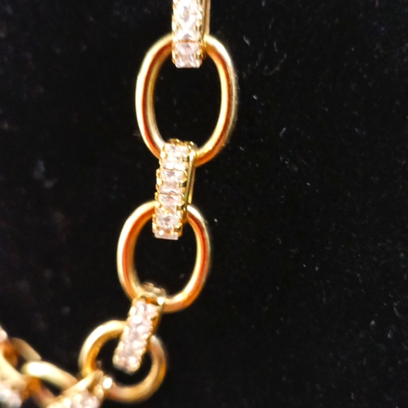 Serafina Timeless STUNNING Gold Cable Chain with CZ between links - Picture 2 of 10